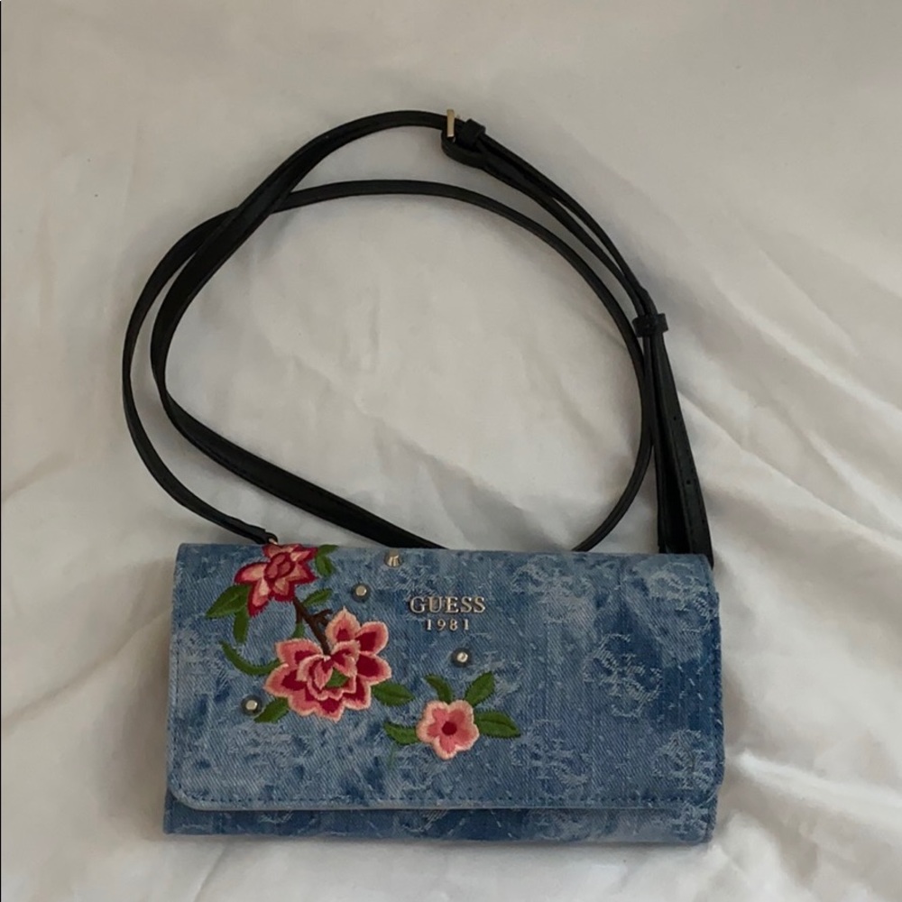 Guess crossbody